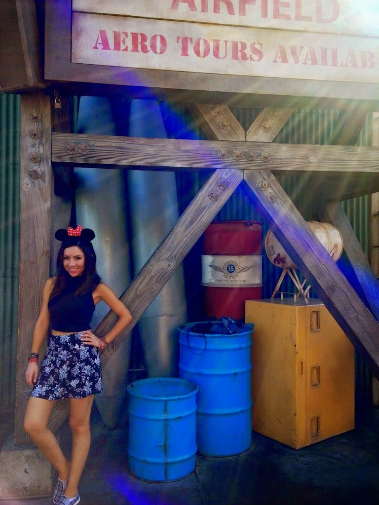 Blogger Nihan Gorkem showing her outfit of the day in Disneyland during Halloween Time 2014