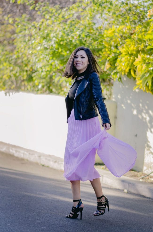 Style with Nihan wearing romantic Asos pleated pink maxi skirt, black top, black Topshop high heels and Topshop leather jacket | Pink Valentine