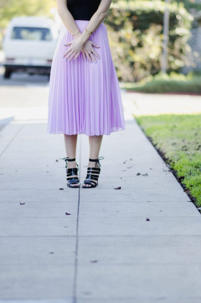 Style with Nihan wearing romantic Asos pleated pink maxi skirt, Zara Urban Outfitters and H&M | Pink Valentine