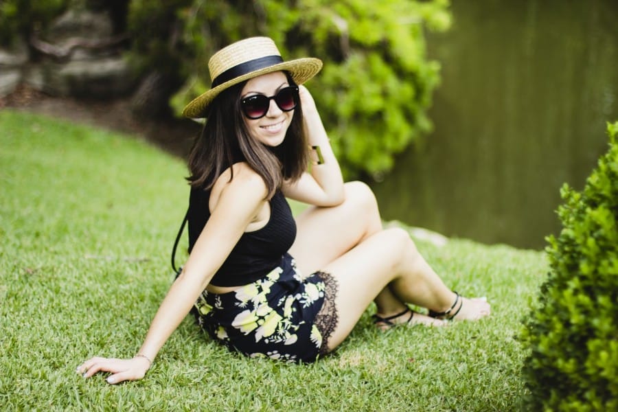 Nihan wearing floral print shorts from Topshop and Lack of Color Spencer Fedora Hat