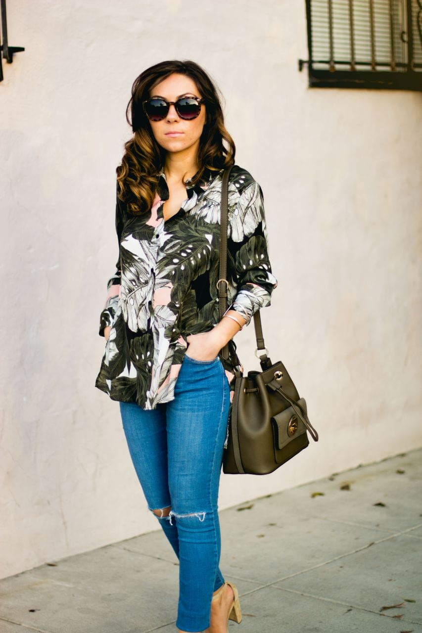 Fashion blogger San Diego Topshop green bucket bag and floral button-up