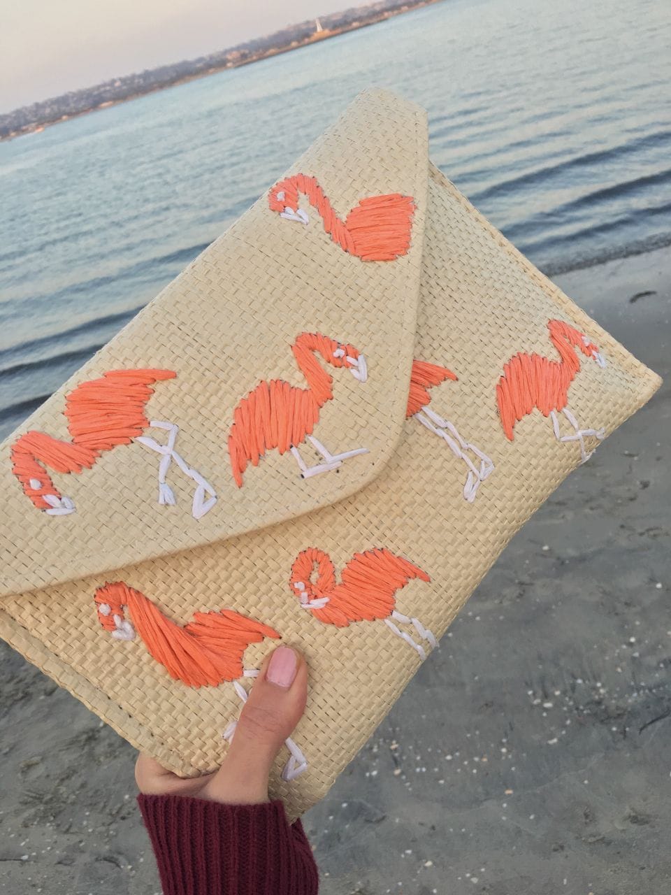 Top 10 summer straw bags - mango straw clutch