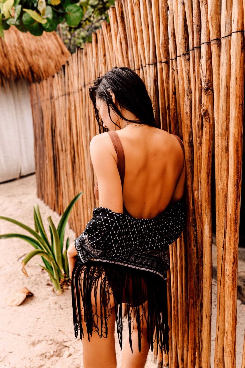 Nihan wearing sexy H&M swimsuit and H&M kimono in Tulum
