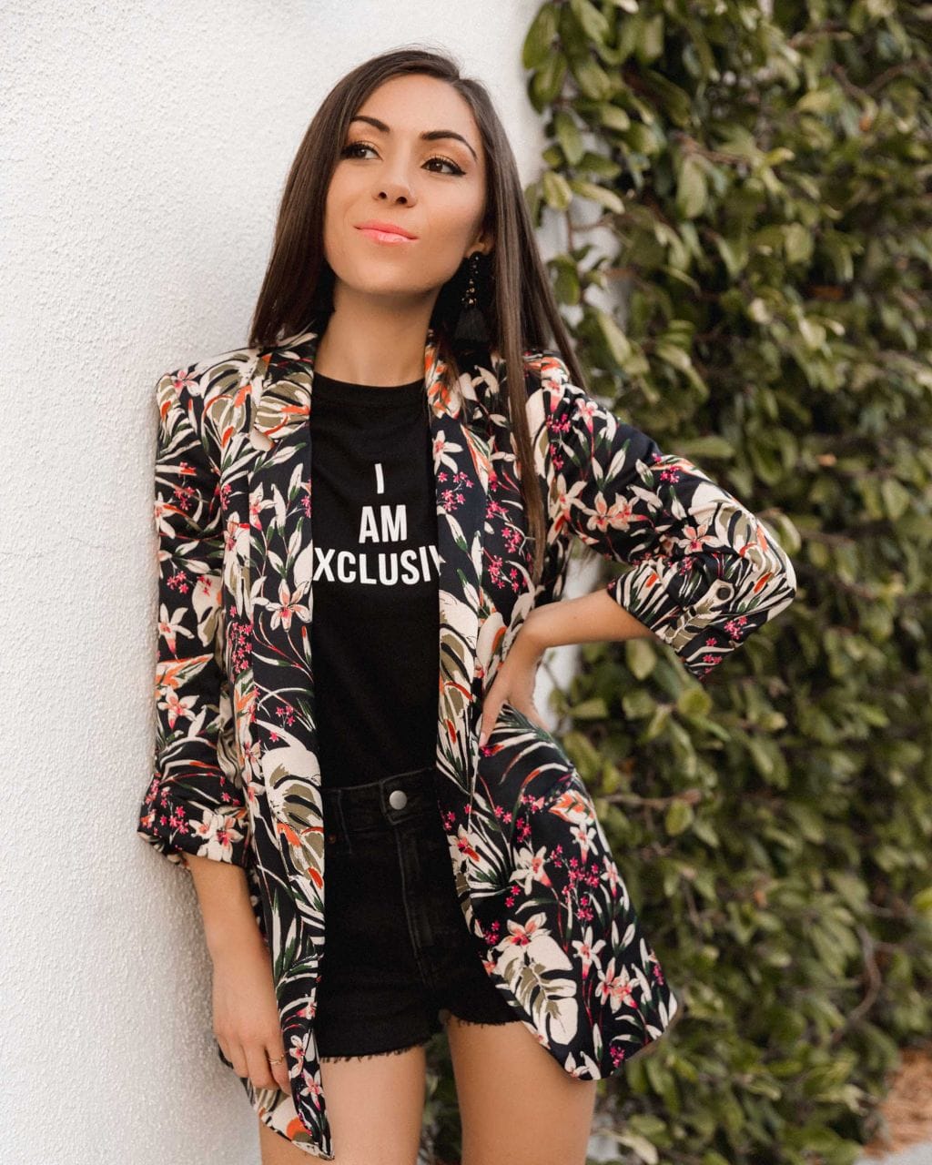 Style Blogger Nihancik wearing Slogan tshirt and floral blazer