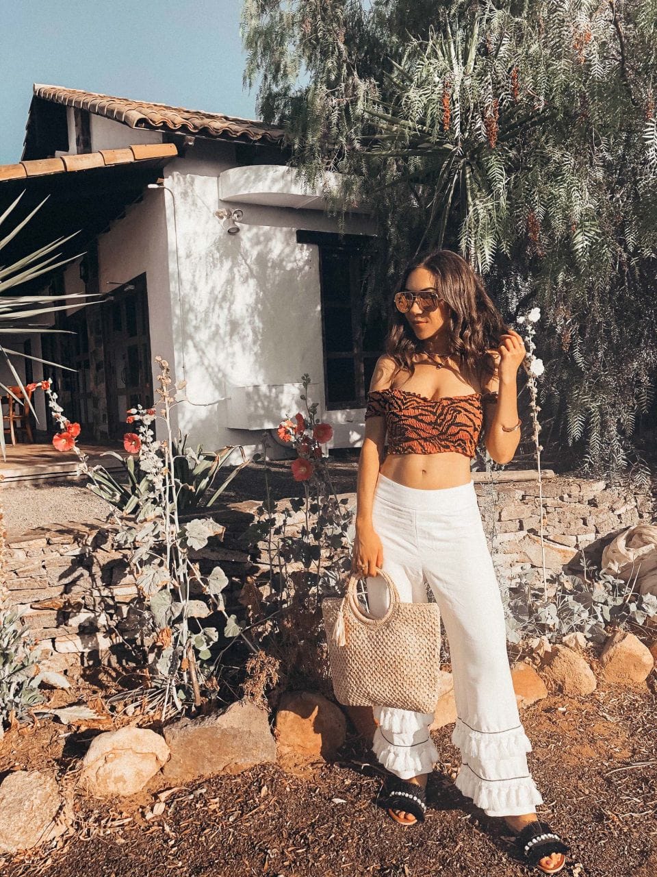 Nihan_style_with_nihan_river_island_leopard_print_crop_top_quay_sunglasses_laja_restaurant_valle_de_guadalupe_mexico