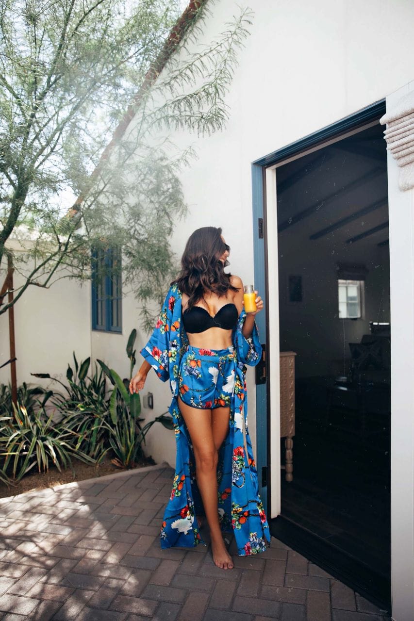 Style_with_Nihan_River_Island_Floral_print_kimono_Palm_Springs_La_Serena_Villas